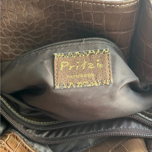 Pritzi Boho style bag. Great quality faux leather shoulder bag in EUC. - Picture 8 of 8